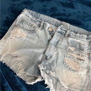 American Eagle Outfitters Women's Ripped Jean Shorts - Light Blue Sz 6